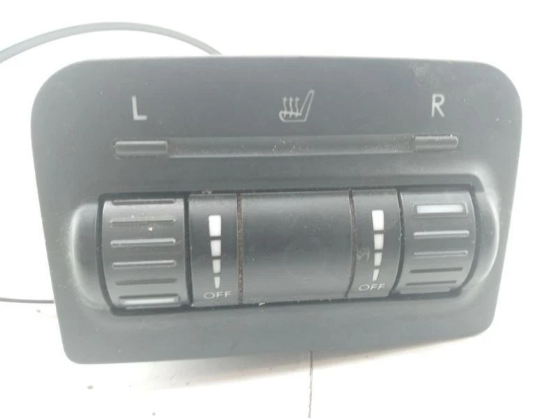 Subaru Outback 2008 asiento térmico panel de interruptores negro fabricante de equipos originales usado  Foto 2 de 4