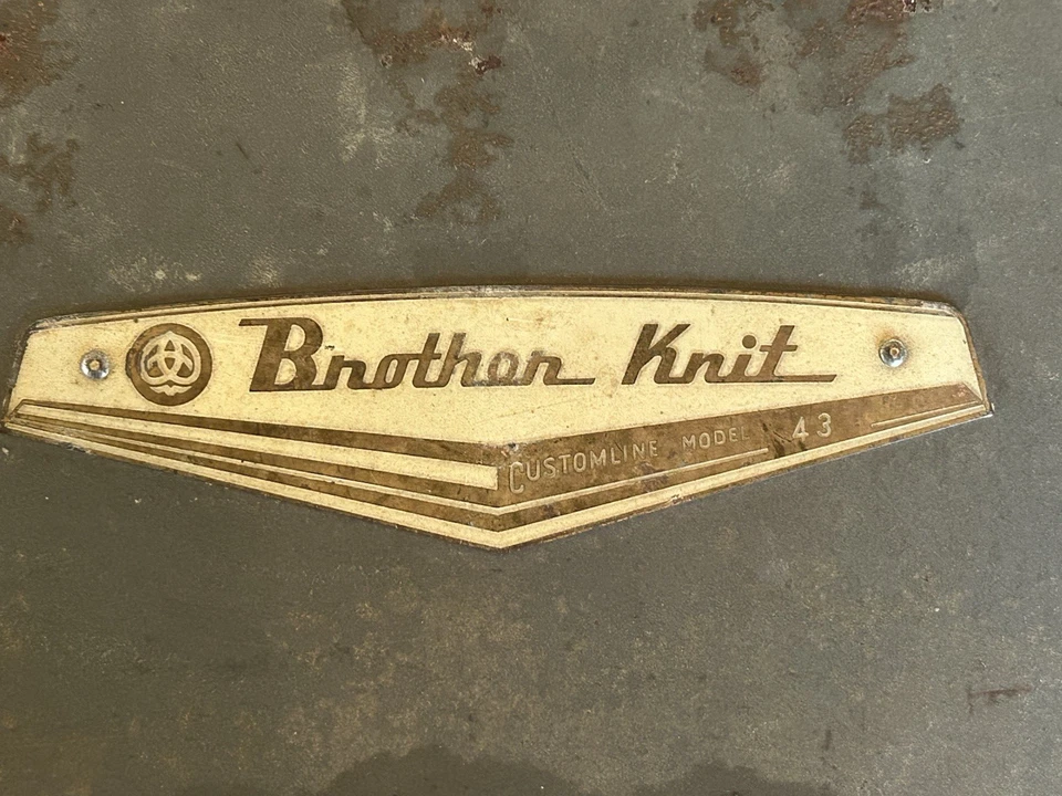 Máquina de Tricô Brother Customline 47 - Usado, Estado Não Verificado, Veja Fotos - Imagem 2 de 4