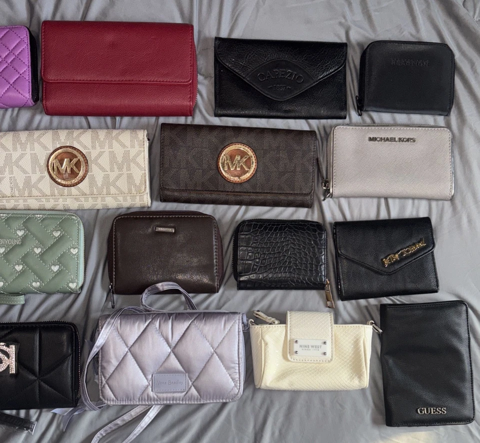 28 Women’s Wallets Mostly Branded - Image 2 of 4