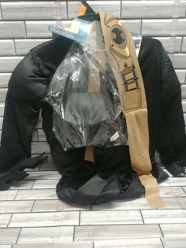 Dark Knight Trilogy BATMAN Muscle Chest Deluxe Costume Size 8-10 (NEW) - Picture 3 of 3