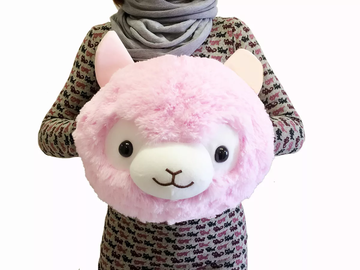 Stuffed llama head 2025