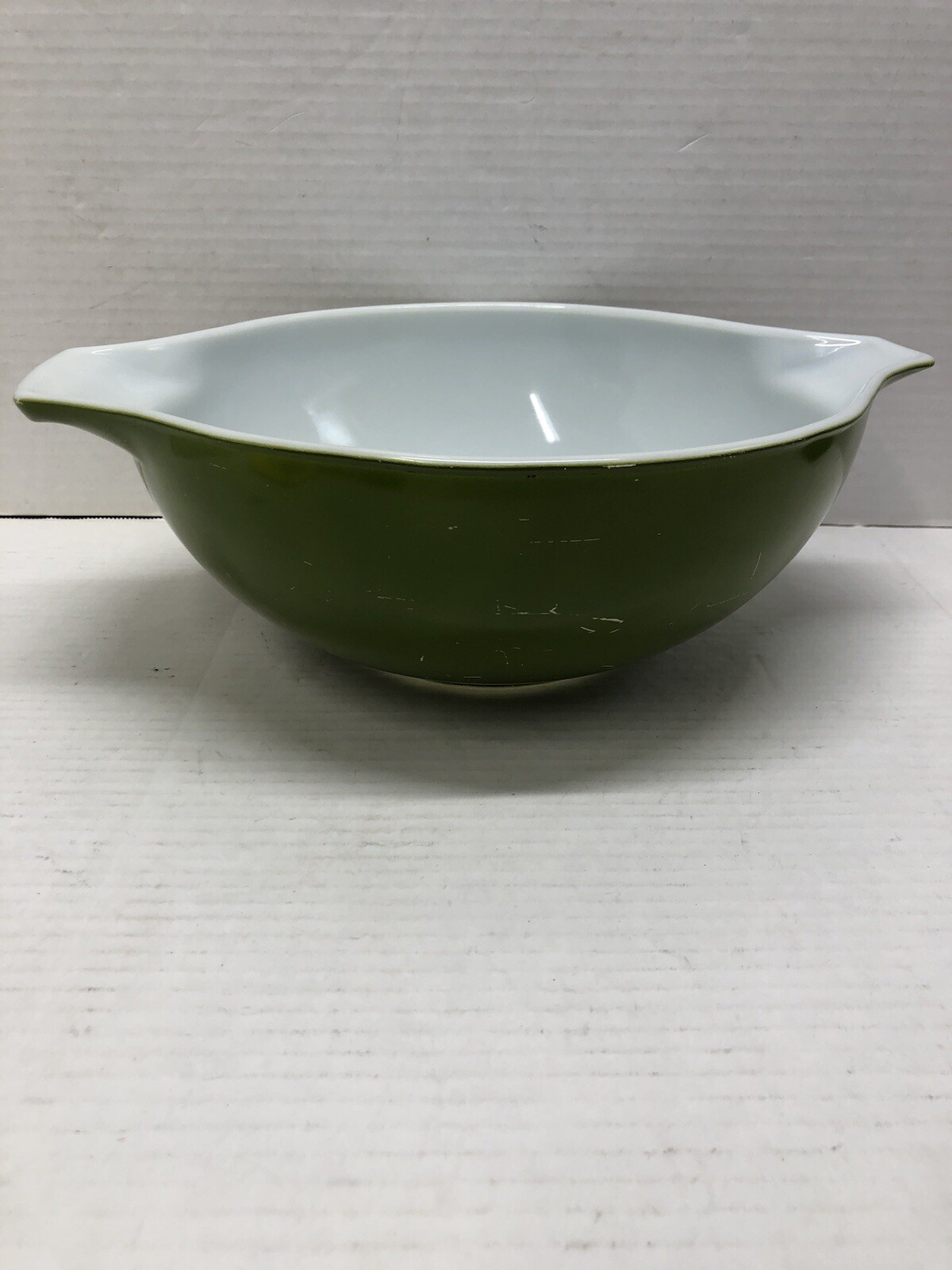 Pyrex 4 Quart Verde Avocado Green Cinderella Mixing Bowl 444