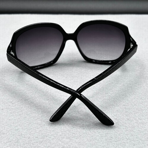 Kenneth Cole Reaction Sunglasses - KC1155 - Snakeskin Pattern Frame - Pre-owned - Picture 4 of 12