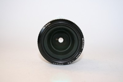 フィルムカメラ Nikon FE + Ai Nikkor 28mm f3.5 Nikon FE + Ai Nikkor 28mm f3.5