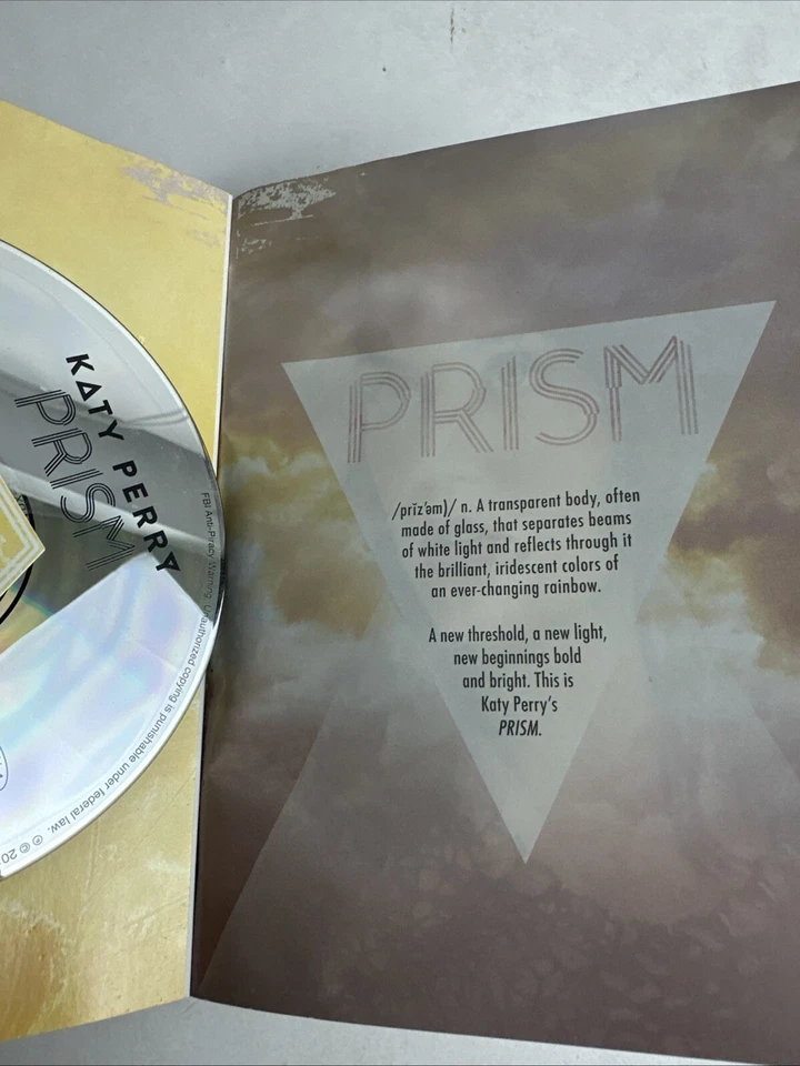 KATY PERRY - Prism Limited Deluxe Edition 'ZinePak' w/ Bonuses Foto 4 de 4