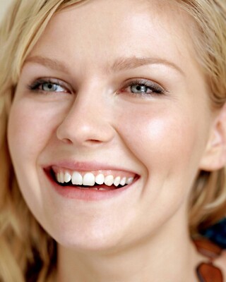 KIRSTEN DUNST 8x10 PHOTO *