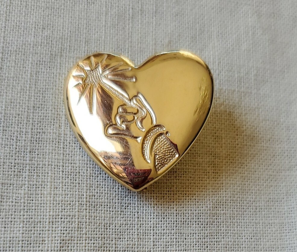 Valentines Heart Disney Pin Brooch Fantasia Variety Club Arm And Wand Gold Tone