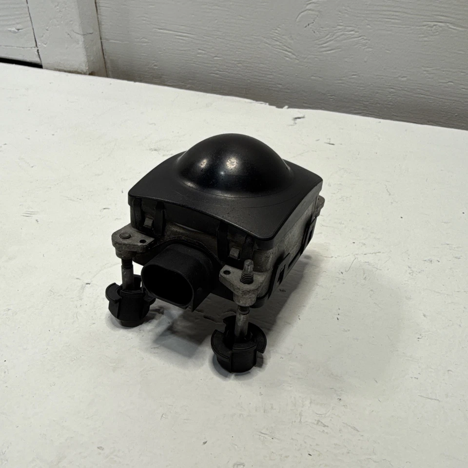 04-10 BMW E60 E64 E63  ACC2 SCU ACTIVE CRUISE CONTROL RADAR SENSOR DISTRONIK OEM - Image 2 of 4