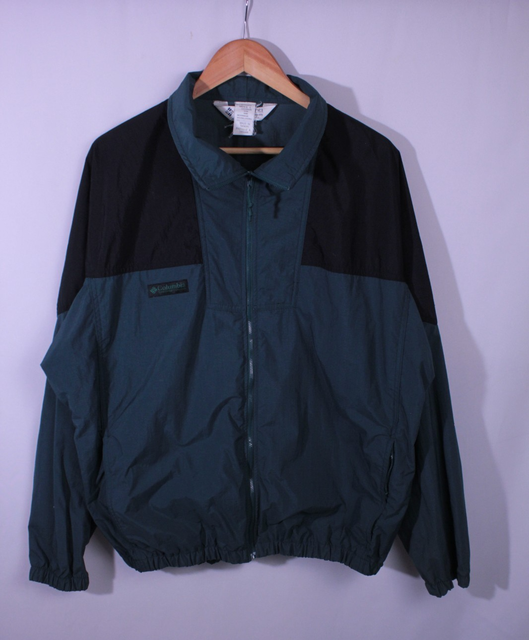 Vintage 90s Columbia Mens Sportswear green two-tone windbreaker jacket