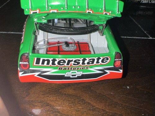 Action Nascar #18 Bobby Labonte Interstate Batteries Advair 2003 1:24 Diecast - Picture 7 of 8