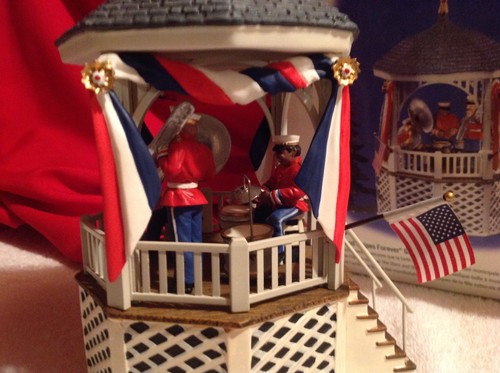 Stars and Stripes Forever,Gazebo,Music Box,Dept.56,Heritage Village Collection - Picture 10 of 12