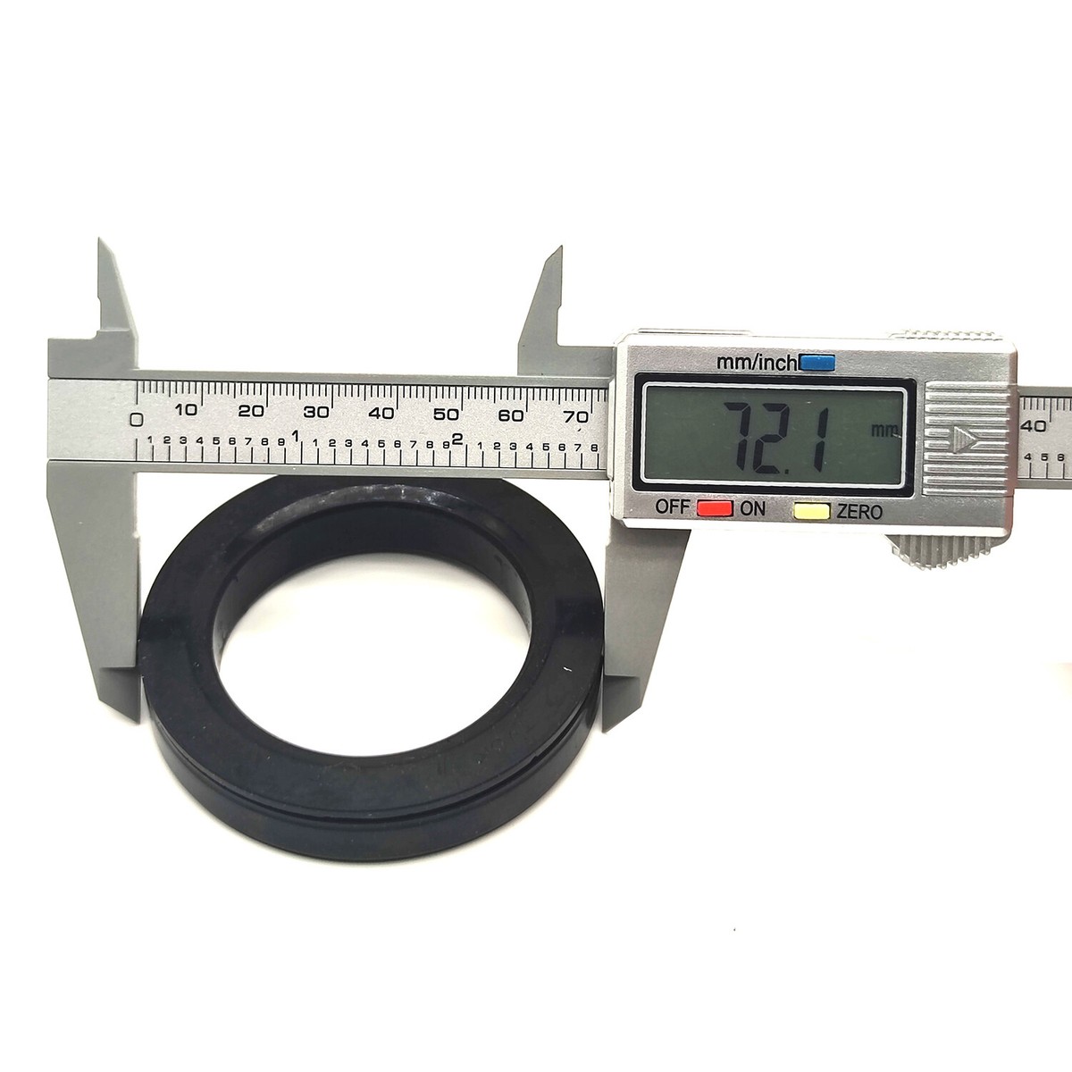 壬戌 Front Steer Knuckle Seal 3021-0014 for Kubota 6A320-56220