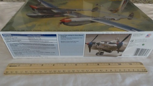 REVELL/MONOGRAM: 1/48 P-38J "LIGHTNING" #85-5479. NEW factory sealed box. - Picture 3 of 6