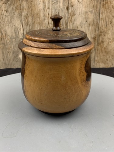 Possibly Antique Lignum Vitae Wood Barrel Pot With Airtight Lid Tea Caddy? - Picture 5 of 9