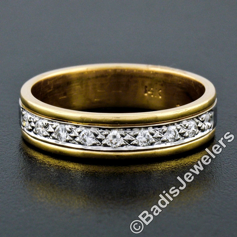 Anillo de banda ancha de diamantes conjunto pavé redondo de 0,25 quilates de oro de dos tonos Estate para hombre Foto 2 de 4