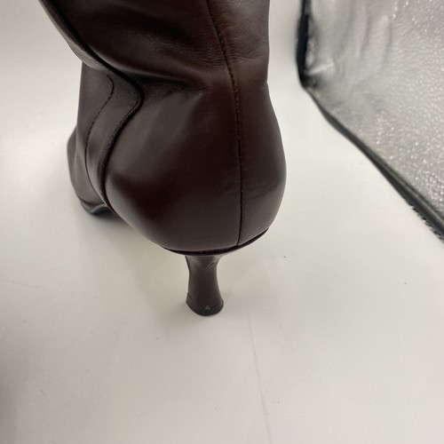Tahari Delta Brown Leather 2" Heel Boots Pointed Toe 8M - Picture 8 of 9