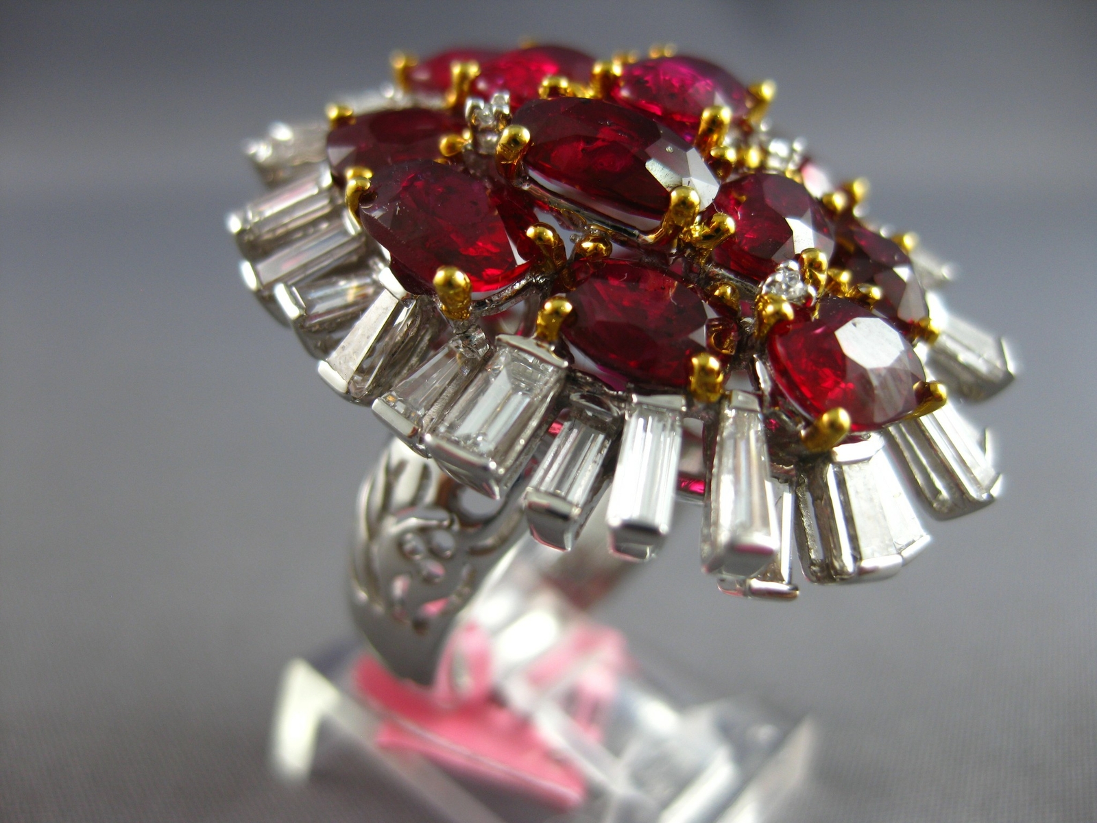EXTRA LARGE 16.03CT DIAMOND & AAA RUBY 18KT 2 TON… - image 5