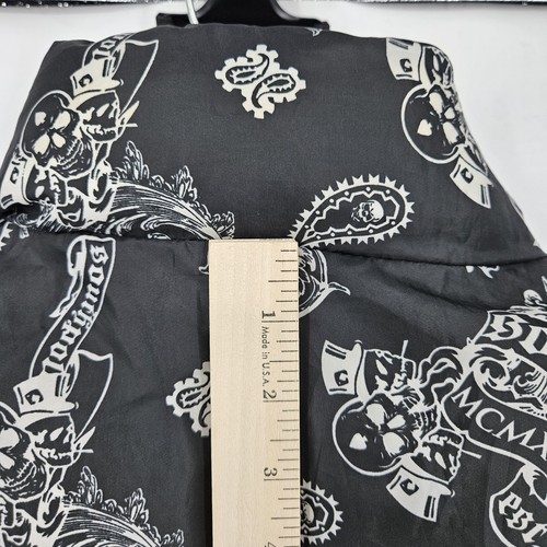 Vintage Southpole Vest Mens Medium Reversible Puffer Black Skull All Over Print - Picture 4 of 12
