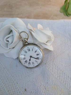 ANTIKE TASCHENUHR SILBER ENDE 800 MIT SCHLÜSSEL