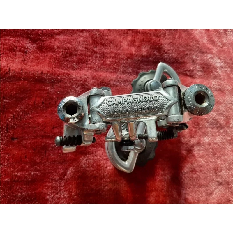 Dérailleur arrière Campagnolo Nuovo Record PAT. 82 | Studio Brisant