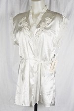 NEW NWT Linea Donatella Beaded Applique Ivory Short Satin Bride Wrap Robe M