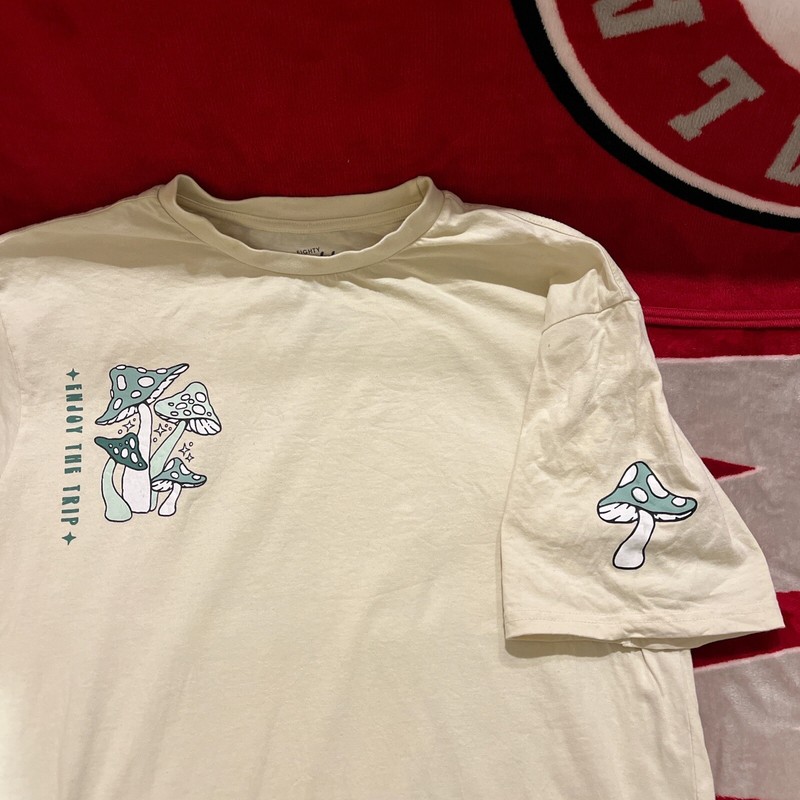 Hippie Shroom T-Shirt Large Grateful Dead phish Billy Strings Trippy Goose Trey