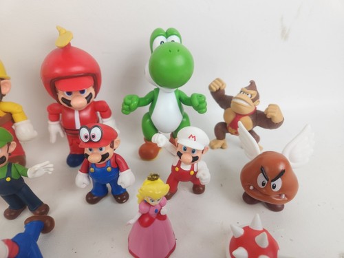 LOT OF 17 World of Nintendo Super Mario 2.5" 4" Figures Jakks Pacific 8 Bit - Picture 5 of 8