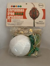 Walco 1972 Green Gold Beaded  Sequin Christmas Ornament Kit Craft Pins