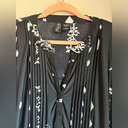 On The Plus Side schwarz-weiße Paisley Biesen Plissee Tunika Bluse 3x - Bild 7 von 8