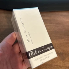 ATELIER COLOGNE ROSE ANONYME COLOGNE ABSOLUE NATURAL SPRAY 30 ML 1 fl.oz