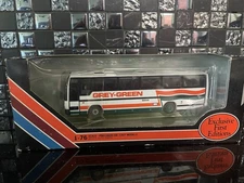 EFE 26602 GREY GREEN PLAXTON PARAMOUNT 3500 COACH 1:76 4MM SCALE