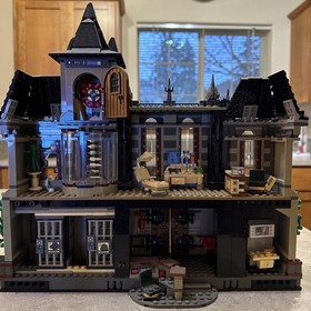 LEGO DC Super Heroes: Batman: Arkham Asylum Breakout (10937) - incomplete set