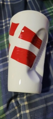Herstal Danish Flag mug, Dannebrog Mug, Herstal broken cup