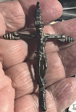 Cincin 19,Magnificent Large Crucifix, Bronze, 15th century, Spain,size 75mm