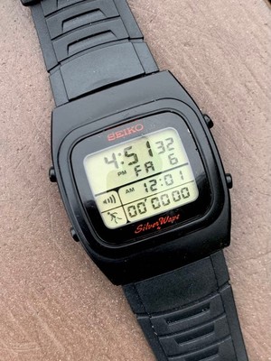 SEIKO Silver Wave Vintage Digital Watch Rare Working Condition Stopwatch Feature