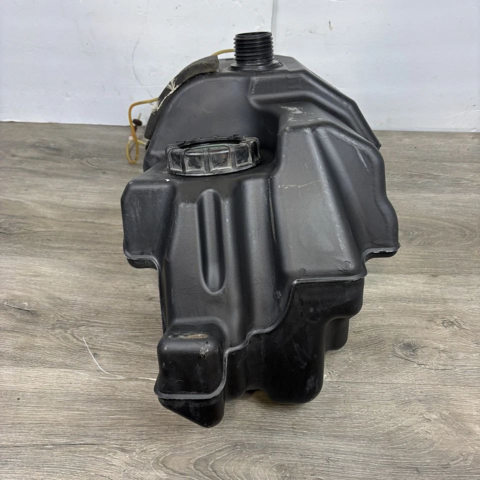 2008 Polaris Sportsman 500 EFI Fuel Gas Tank 2520865 - Image 4 of 4