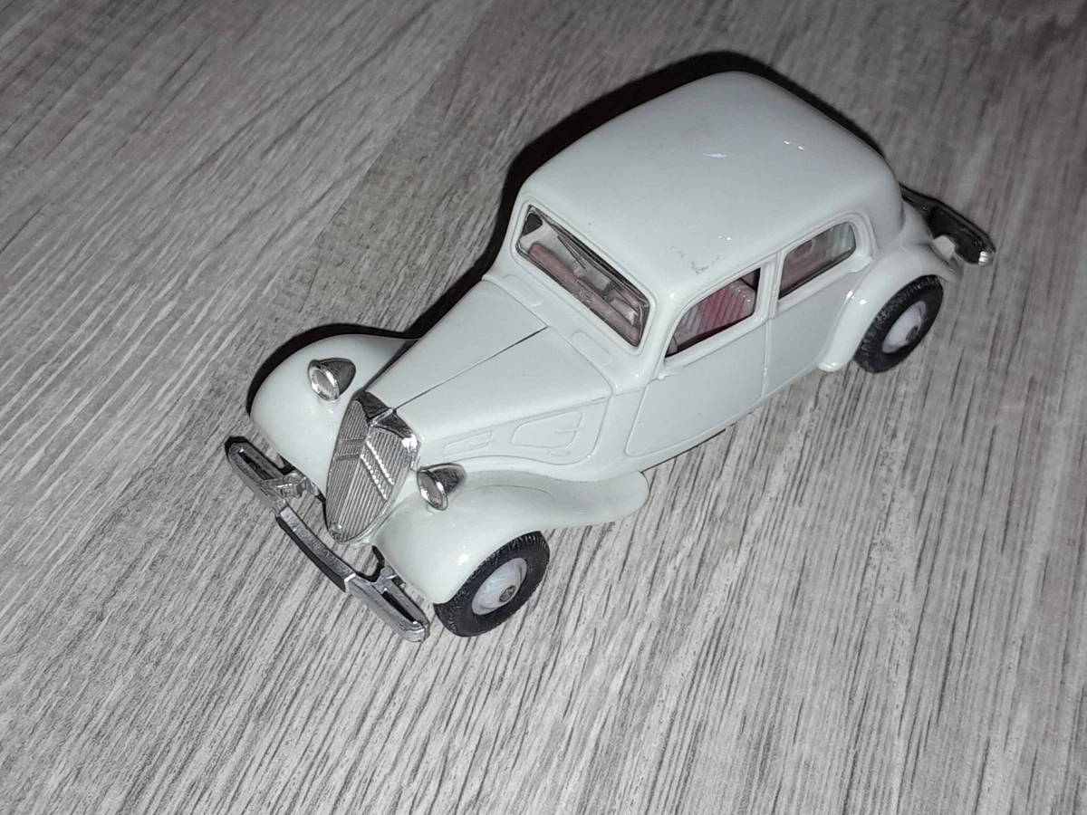 CITROËN 2 CV Spot 1976 NOREV AZU 1/43 Orange CITROËN 2 CV Spot 1976 NOREV AZU 1/43 Orange