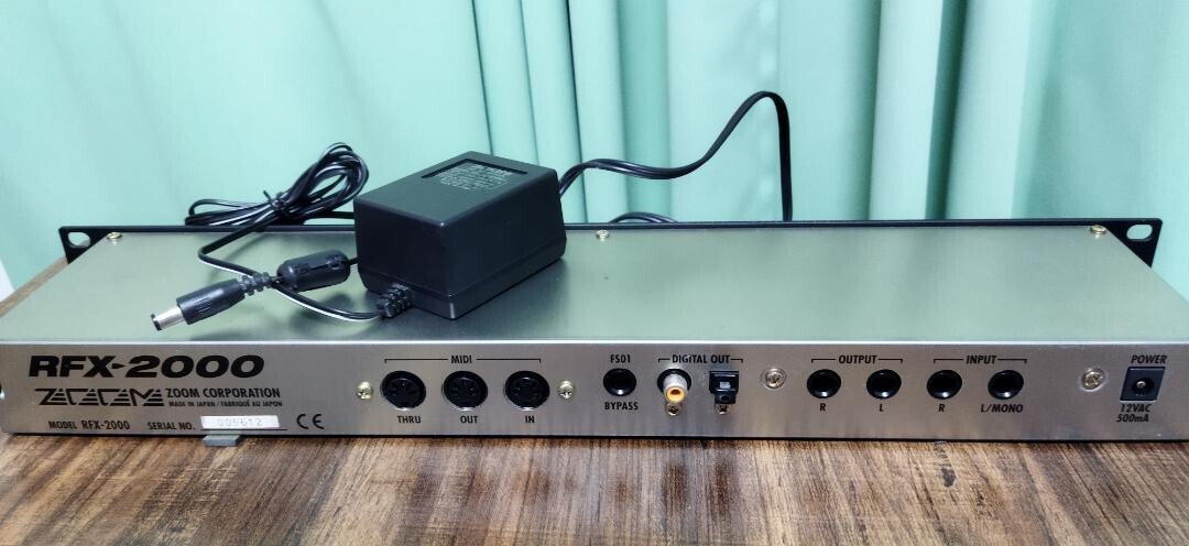 USED ZOOM RFX-2000 Digital Reverb Guitar 1U Rack Unit Multi USED ZOOM RFX-2000 Digital Reverb Guitar 1U Rack Unit Multi