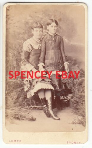 Old CDV Photograph of Two Girls by Albert Lomer Sydney Australia c1880 - Photo 1/2