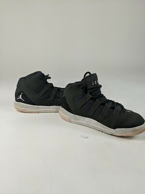 Nike Air Jordan / Girls 13.5 Retro Smoke Grey Shoes | eBay display picture 1