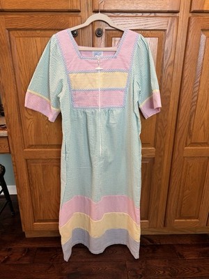 Leisure Life Seersucker Pastel Cotton Blend House Dress Patio Robe Size M NWOT 
