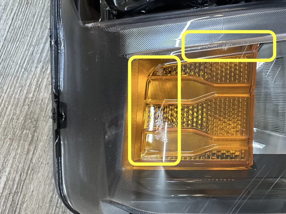 2022-23 CHEVROLET SILVERADO 1500 RIGHT SIDE RH HEADLIGHT 87828573 - Image 4 of 4