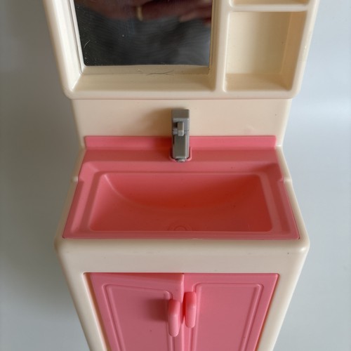 Doll/ Barbie Sink, Fridge, Micro, Washer Greenbrier Intl See Pics For Condition - Picture 15 of 21