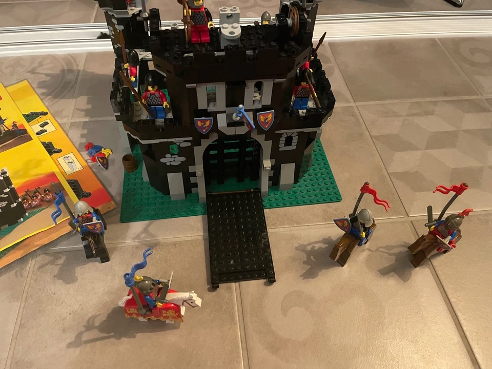 lego, chateau fort 6085 black monarch - Photo 2/4