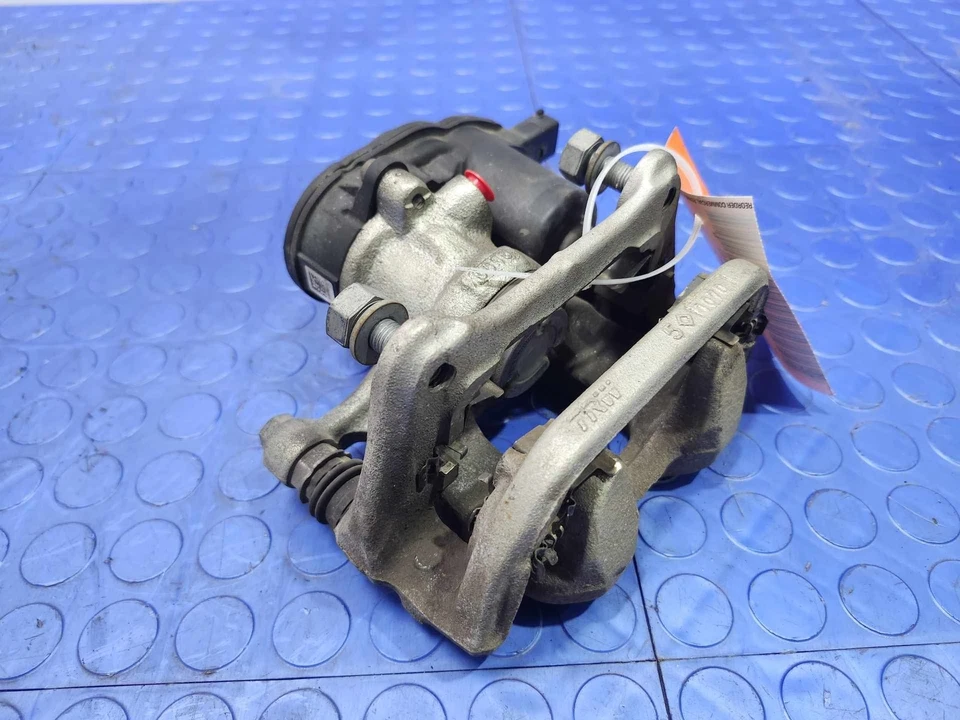 Conjunto de pinza de freno trasera Jeep Renegade 15-23 lado derecho del pasajero OEM Foto 2 de 4