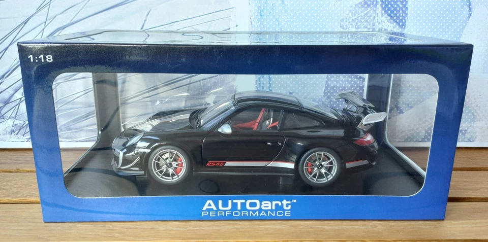 AUTOART 1:18 Ref. 78146 PORSCHE 911 (997) GT3 RS 4.0 (GLOSS BLACK) - Imagen 2 de 4