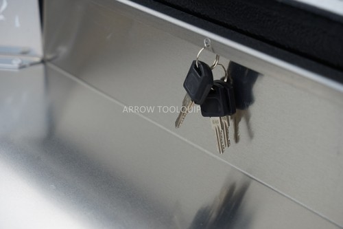 1000 x 800 Aluminium Ute Tray Toolbox Under Tray Trundle Sliding Drawer - Picture 12 of 13
