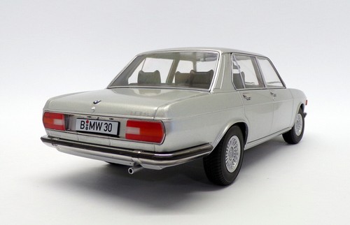 KK Scale 1/18 Scale KKDC180403 - 1971 BMW 3.0S E3 MkII - Silver 1 Of 750 - Imagen 2 de 4
