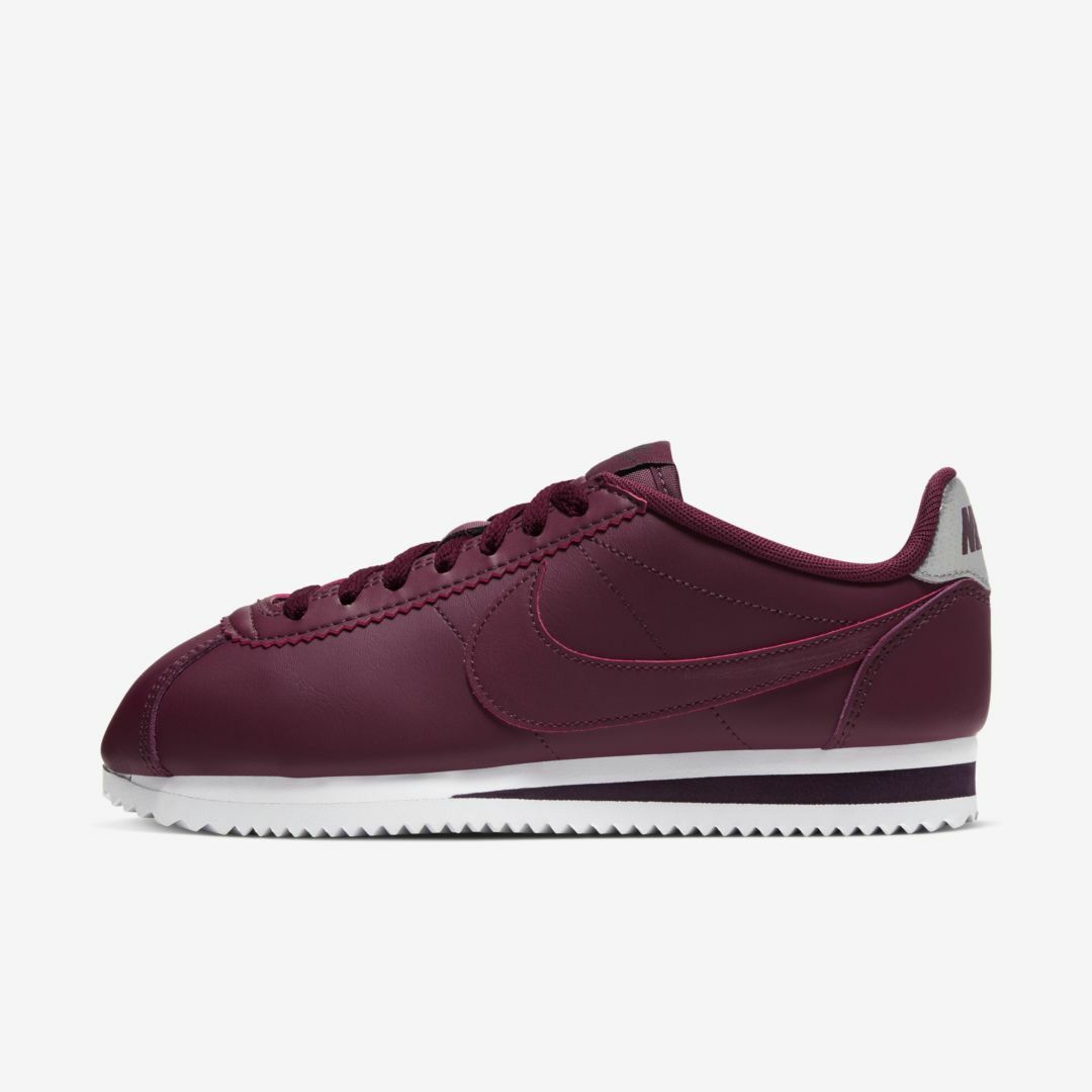nike classic cortez se nike classic cortez se