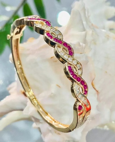 Bracciale 2,50 ct taglio tondo simulato rubini e diamanti placcato oro giallo 14 carati - Foto 2 di 6